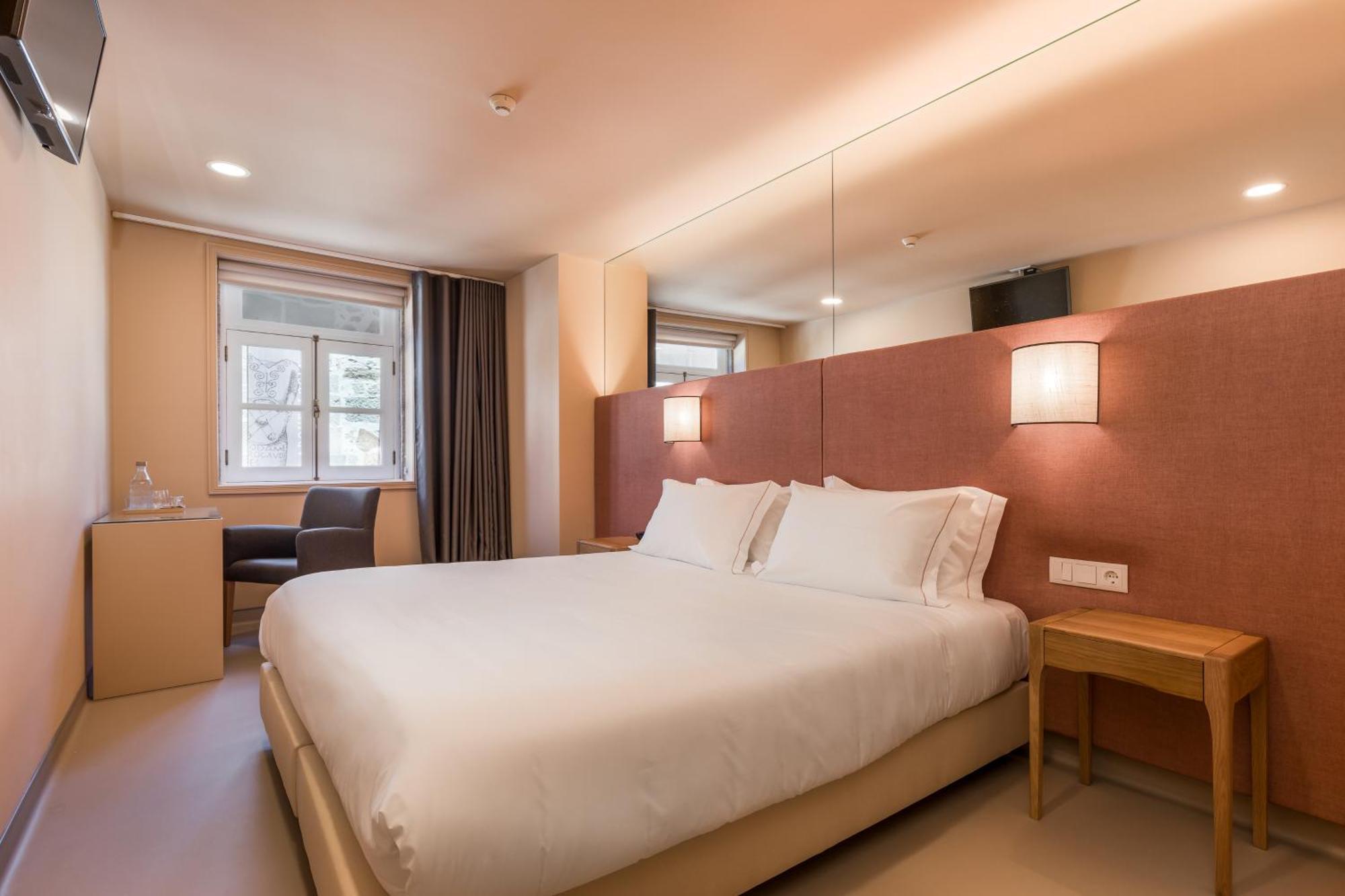 Hotel Margarida Da Praca Viana do Castelo Zewnętrze zdjęcie